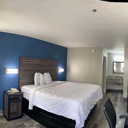 Griffin Inn & Suites Eksteriør billede